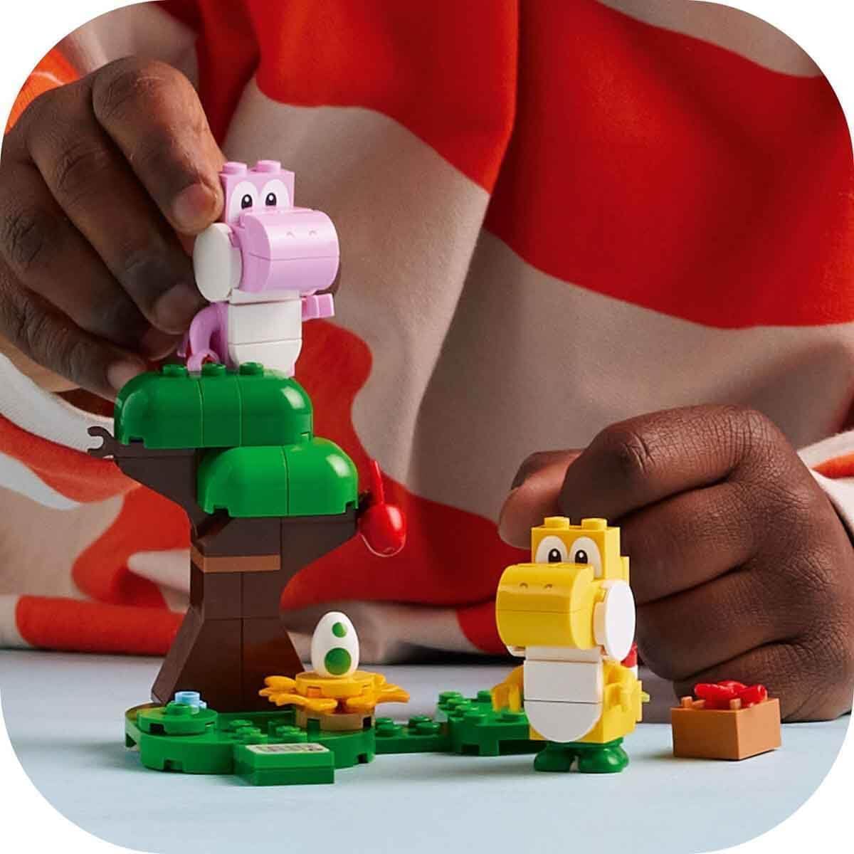 LEGO Super Mario Yoshi's Wild Forest Expansion Set, Toy with 2 Yoshi Figures Made of Stones for Boys and Girls, Small Gift for Children and Gamers from 6 Years 71428