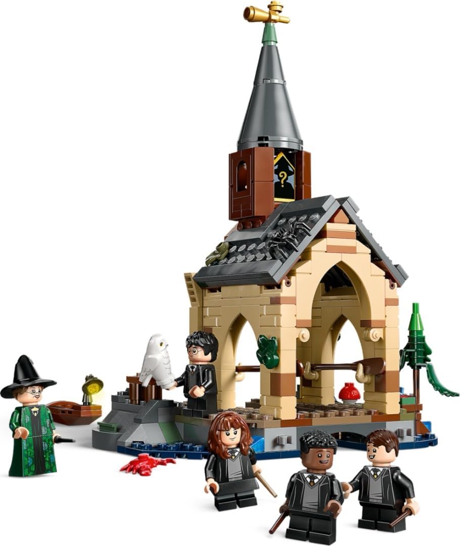 LEGO Harry Potter Hogwarts Castle Boathouse Toy Model for Children, Includes 2 Buildable Boats and 5 Mini Figures, Gift for Girls, Boys and All Fans from 8 Years 76426