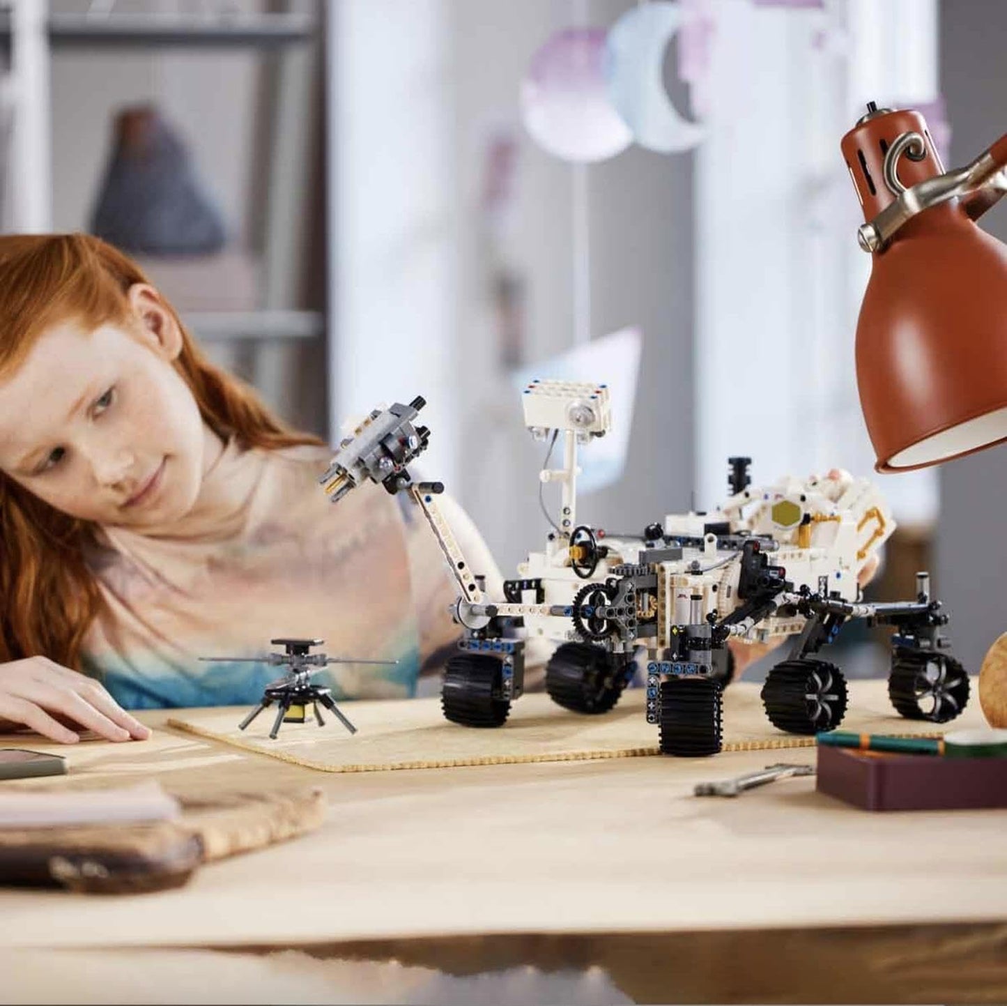 LEGO Technic NASA Mars-Rover Perserverance Weltraum Spielzeug Set mit AR-App, Wissenschafts-Spielzeug zum Bauen für Mädchen und Jungen ab 10 Jahren 42158