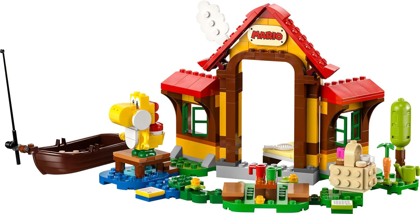 LEGO 71422 Super Mario Picnic at Mario - Expansion Set, Toy with Yellow Yoshi Figure to Combine with a Starter Set, Gift for Children, Boys and Girls from 6 Years