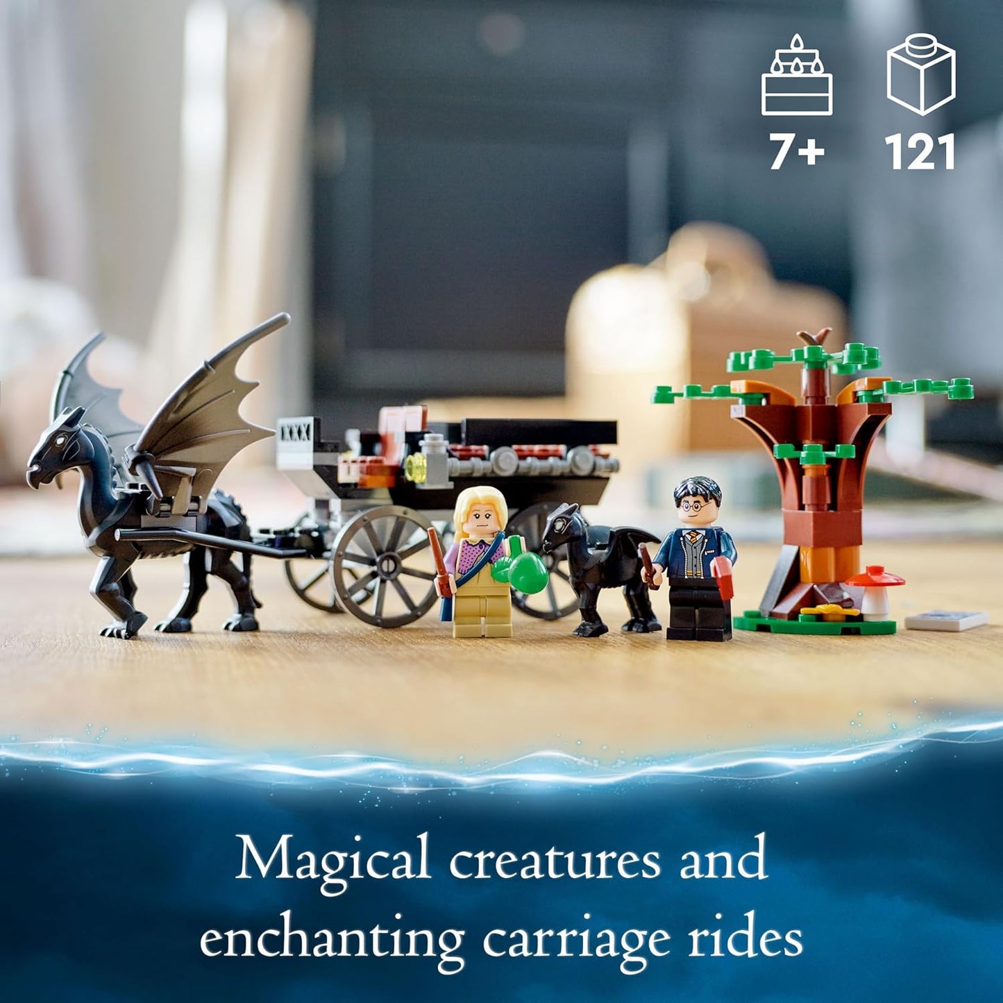 LEGO 76400 Harry Potter Hogwarts Carriage with Thestralen, Toy Set with Mini Figures, Luna Lovegood and Horse Figures, Idea for Gift