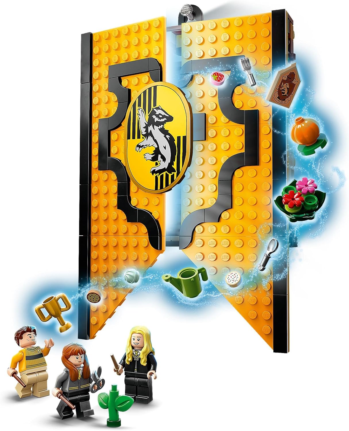 LEGO 76412 Harry Potter House Banner Hufflepuff, Hogwarts Crest and Community Room Toy, 2-in-1 Travel Toy and Wall Decoration, Collector's Set with Cedric Diggory Mini Figure