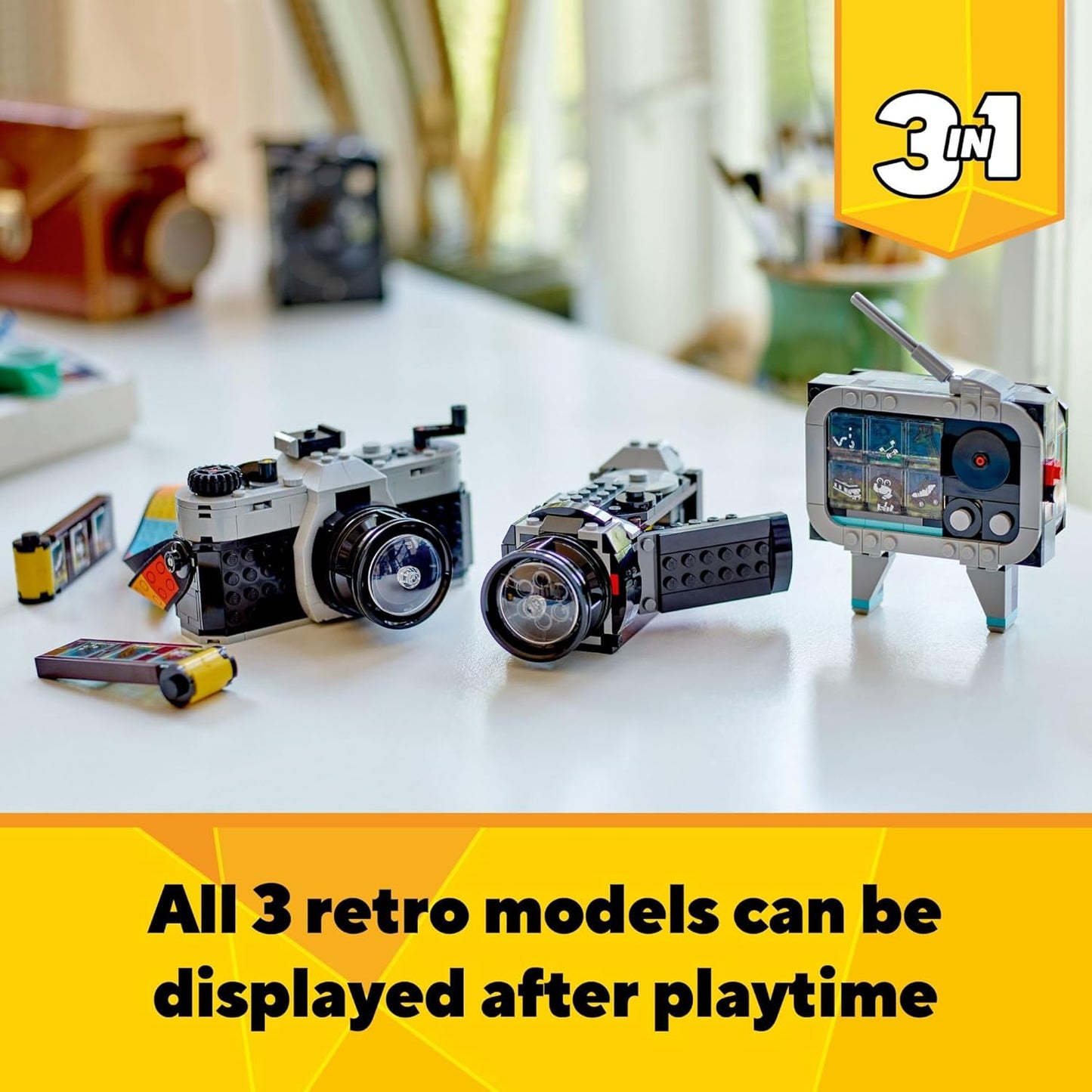 LEGO Creator 31147 3 in 1 Retro Camera Toy, Transforms from Toy Camera to Retro Video Camera to Retro TV Set, Photography Gift for Boys and Girls from 8 Years Old, Creative