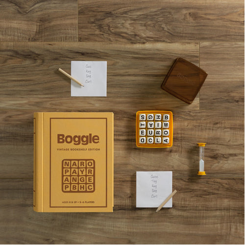 Boggle Vintage Bookshelf UK Edition