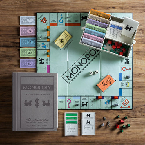 Monopoly Vintage Bookshelf UK Edition